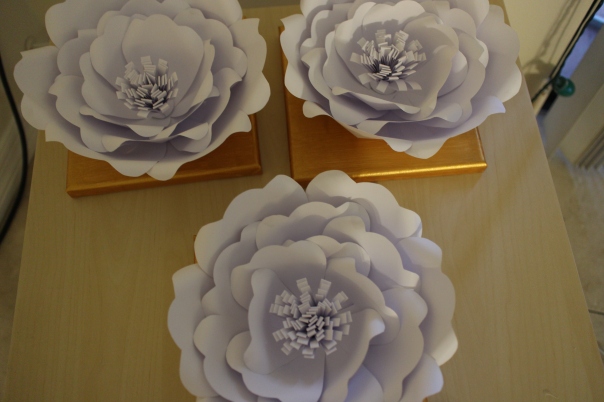 DIY paper flowers on canvas
